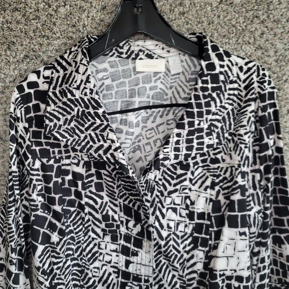 Chicos Jacket Womens 2 US Large Black Two Button Collared Printed Ladies - Picture 5 of 8
